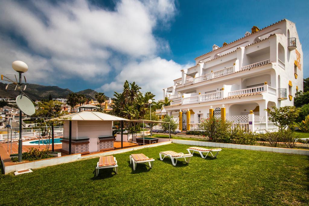 Apartamentos Las Rosas De Capistrano Nerja Ngoại thất bức ảnh