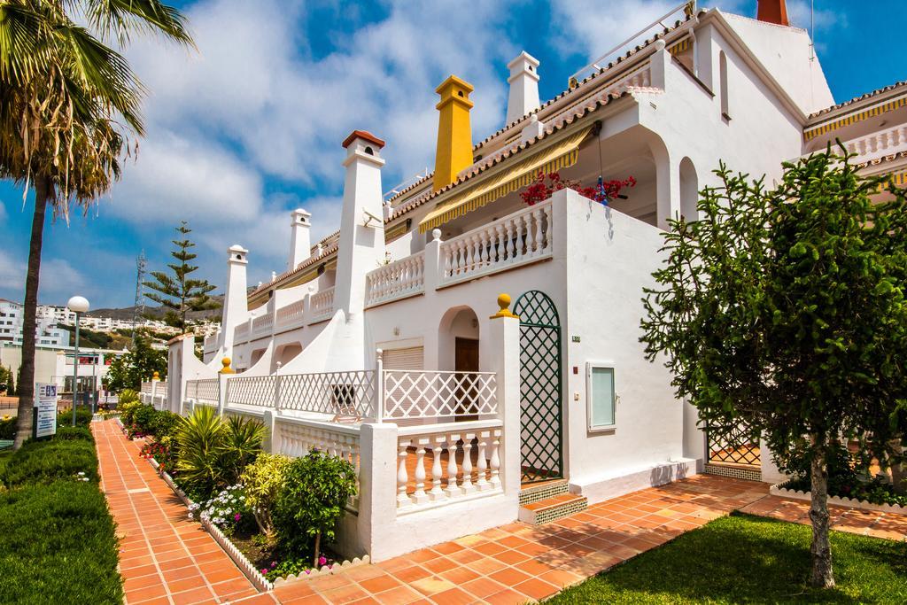 Apartamentos Las Rosas De Capistrano Nerja Ngoại thất bức ảnh