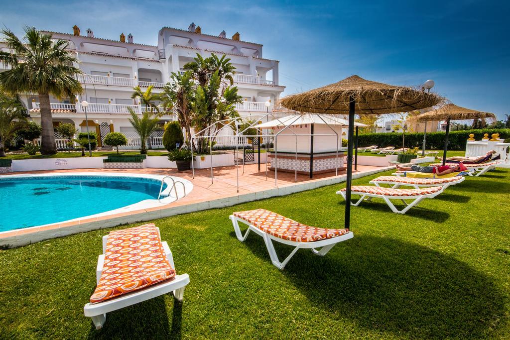 Apartamentos Las Rosas De Capistrano Nerja Ngoại thất bức ảnh