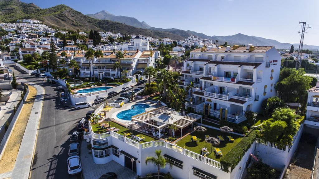 Apartamentos Las Rosas De Capistrano Nerja Ngoại thất bức ảnh